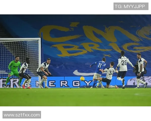 海法夏普与亚特兰大激战正酣谁能在欧联杯中笑到最后